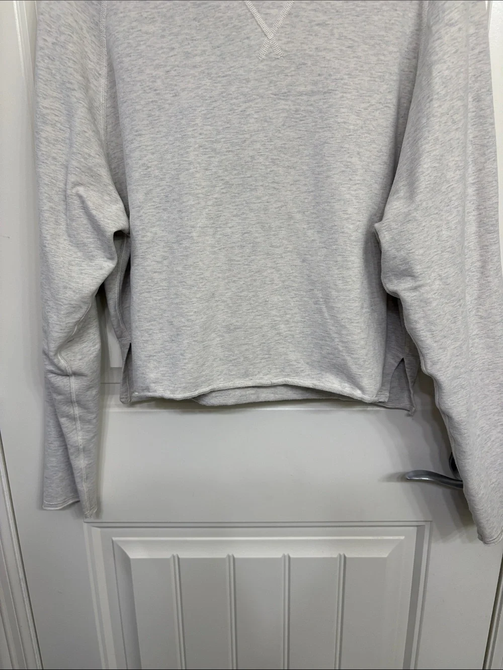 lululemon athletica Light Heather‎ Gray Cream Hooded Cropped Pullover Hoodie